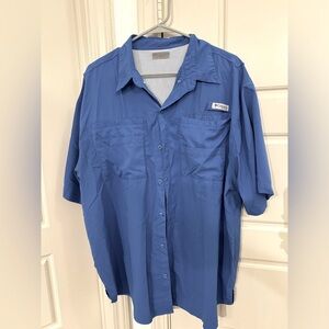Men’s XL Columbia short sleeve fishing shirt, casual button down